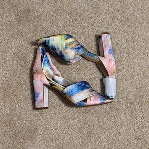 Pink Multicolored Jessica Simpson Sandals Size 6.5